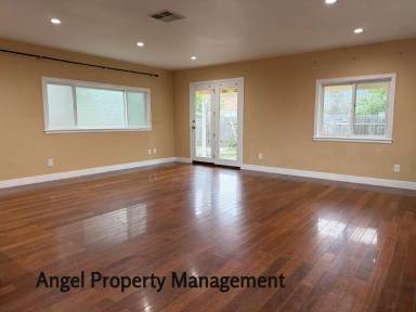 Main picture of 5629 La Campana Way