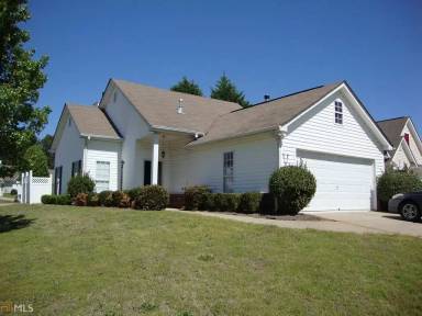Main picture of 245 Courtyard Dr