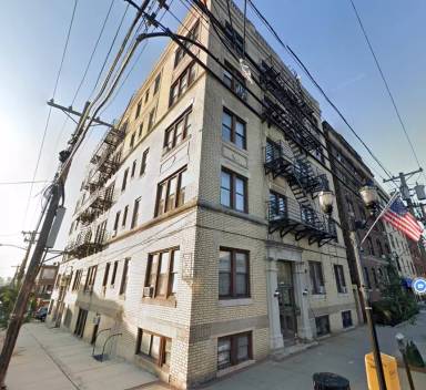 Main picture of 6414 Park Ave