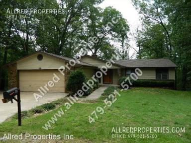 Main picture of 28 Lonsdale Dr
