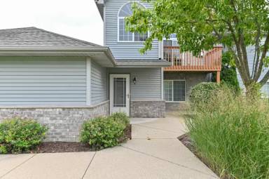Main picture of 2209 N University Dr