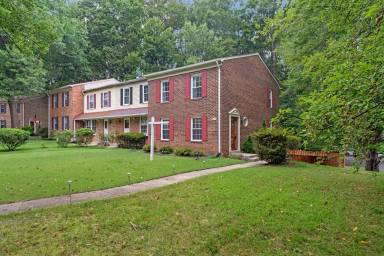 Main picture of 6401 Old Scotts Ct