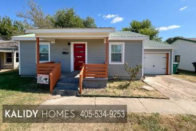 Main picture of 1338 South Dr