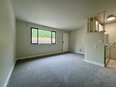 Main picture of 7538 15th Ave NW