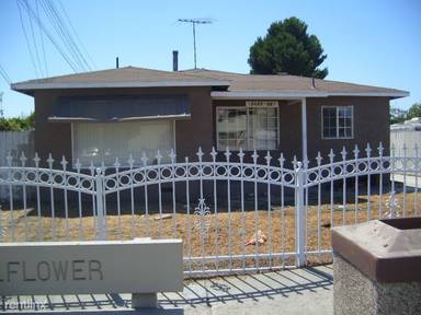 Main picture of 15627 Clark Ave