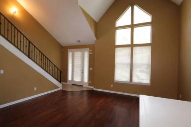 Main picture of 1219 Island Pl E