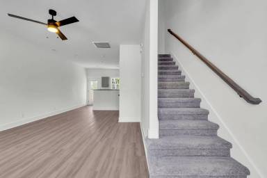 Main picture of 3850 Jockey Dr
