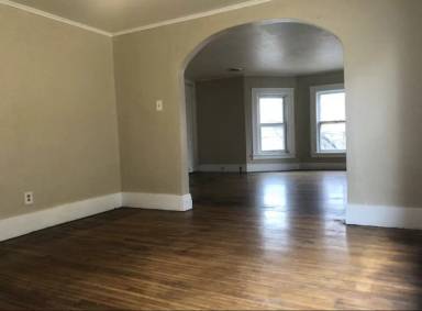 Main picture of 121 Schiller St