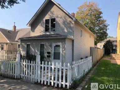 Main picture of 236 11th Ave S