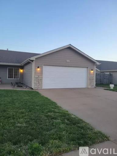 Main picture of 1414 Martin Ave