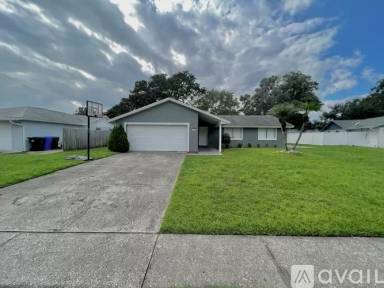 Main picture of 2322 Pepper Tree Ct