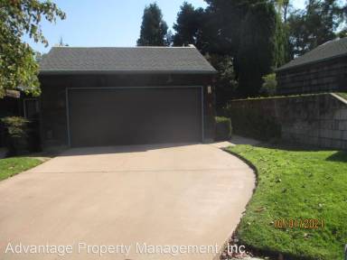 Main picture of 1450 Oakridge Park Rd