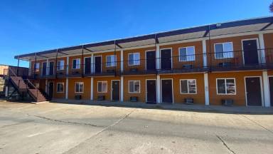 Main picture of 311 W University Dr