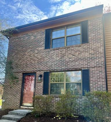 Main picture of 1221 Crest Brook Dr