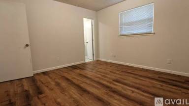 Main picture of 5207 Evans Ave