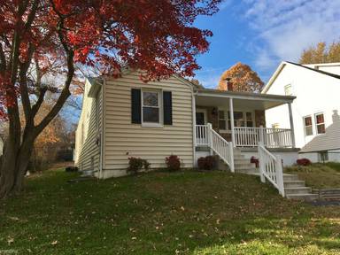 Main picture of 5942 Clayton Ave