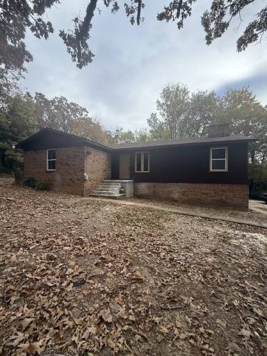 Main picture of 2404 N Gray St