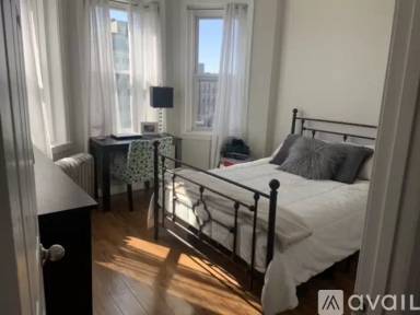 Main picture of 1189 Commonwealth Ave