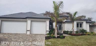 Main picture of 424 NE 18th Ave