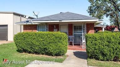 Main picture of 1015 Delhi St