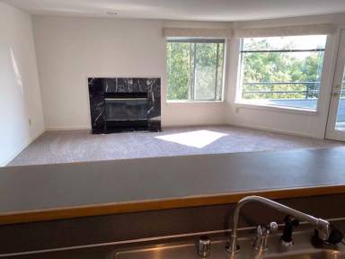 Main picture of 255 4th Ave