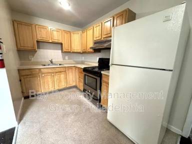 Main picture of 300 Macdade Blvd