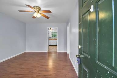 Main picture of 636 R S Bradley Blvd