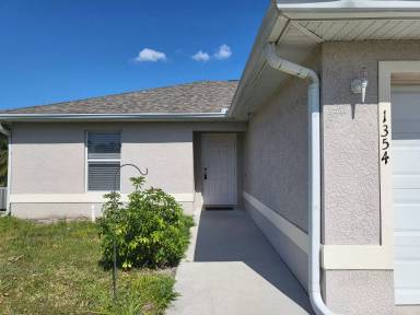 Main picture of 1354 Hedgewood Cir
