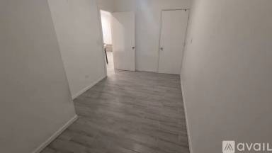 Main picture of 3920 W Grand Ave