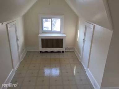 Main picture of 304 Prospect Ave