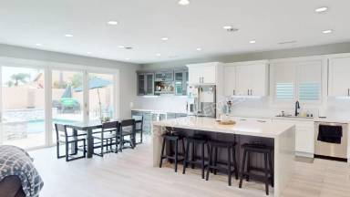 Main picture of 18673 Evergreen Cir