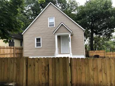 Main picture of 3893 Harrison St
