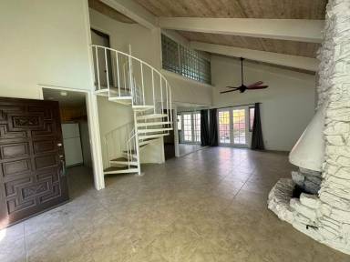 Main picture of 7439 Herschel Ave