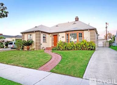 Main picture of 3886 Hepburn Ave