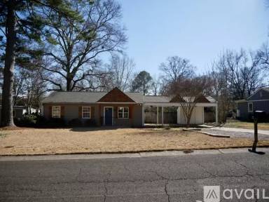 Main picture of 1217 Gladstone Ave