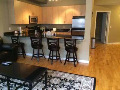 Main picture of 1155 W Madison St