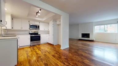 Main picture of 1100 Monterey Blvd