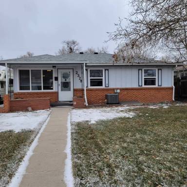 Main picture of 2328 W 6th St