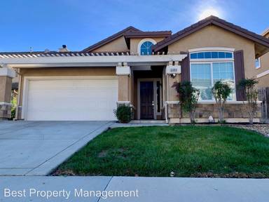 Main picture of 2394 Fernwood Ln