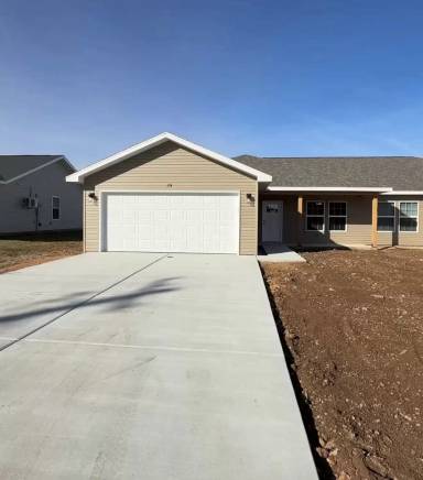 Main picture of 174 Ruby Ln