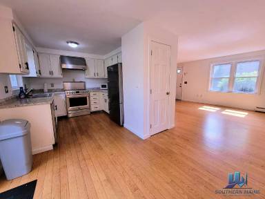 Main picture of 21 Jamestown Ct