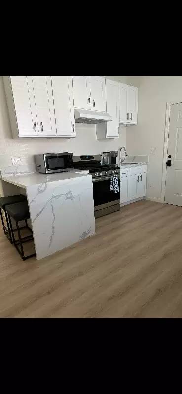 Main picture of 527 Eureka Dr