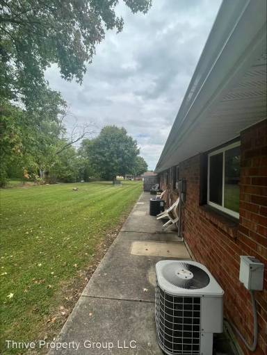 Main picture of Mid-Way Complex