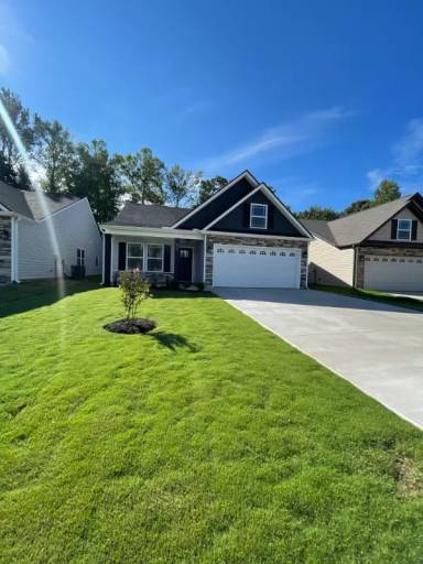 Main picture of 231 Minnie Crain Dr