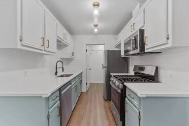 Main picture of 318 Tamara Dr