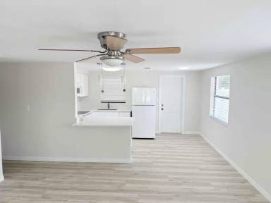 Main picture of 5309 Murdock Ave