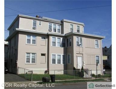 Main picture of 33 Elmwood Pl