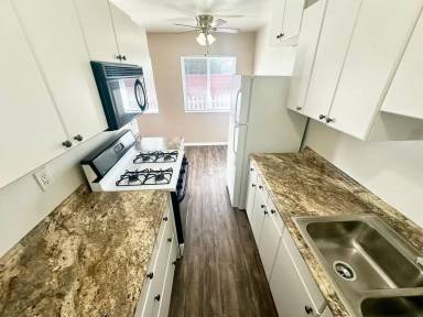 Main picture of 3144 Grape St