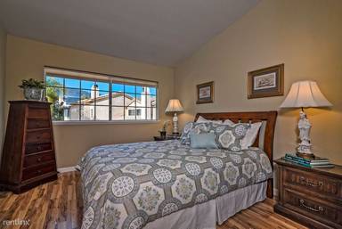 Main picture of 1088 Linden Ave