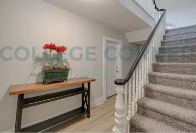 Main picture of 639 S Poplar St